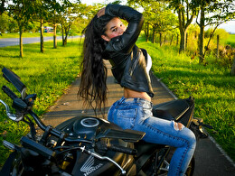 Sexy webcam show met chloerosse Sexy webcam show met chloerosse