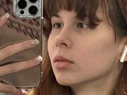 Yoursonyya - sexcam