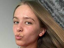 Sexy webcam show met emmashy