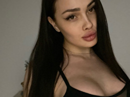 Sexy webcam show met barbiekiller